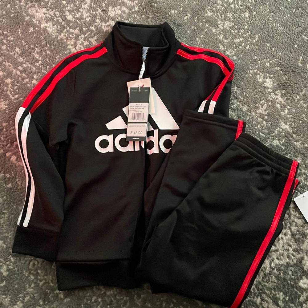 Boys tracksuit
